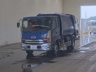 Nissan CONDOR