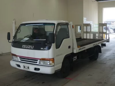 Isuzu ELF