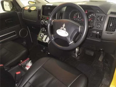 Mitsubishi DELICA D5