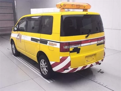 Mitsubishi DELICA D5