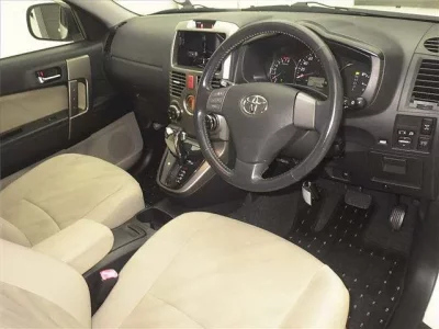 Toyota RUSH