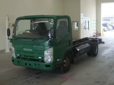 Isuzu ELF