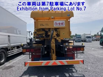 Nissan TRUCK