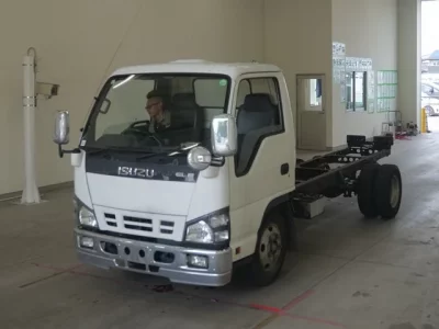 Isuzu ELF