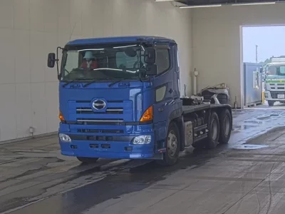 Hino PROFIA