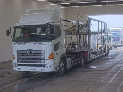 Hino TRUCK