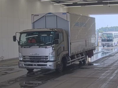 Isuzu FORWARD