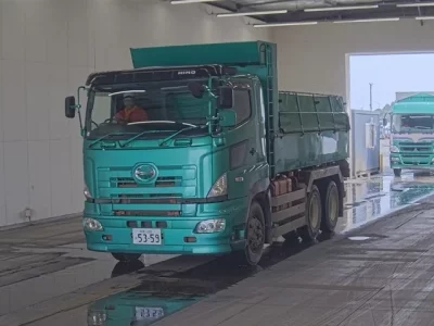 Hino PROFIA