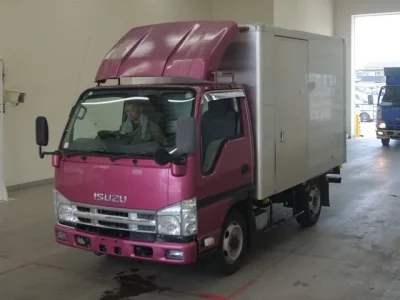 Isuzu ELF