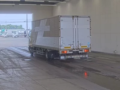 Mitsubishi FUSO FIGHTER