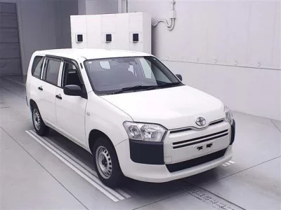 Toyota SUCCEED