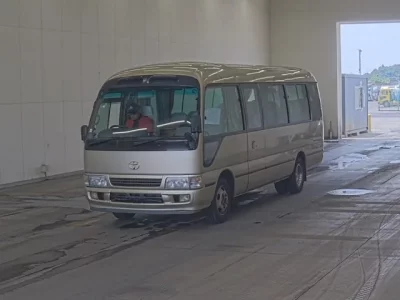 Toyota COASTER
