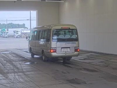 Toyota COASTER