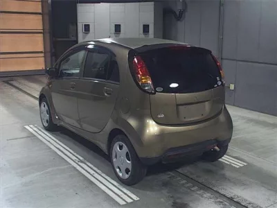 Mitsubishi I
