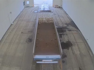 Nissan TRUCK