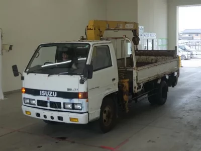 Isuzu ELF