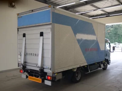 Isuzu ELF