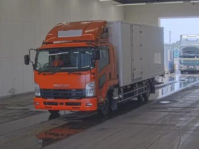 Isuzu FORWARD