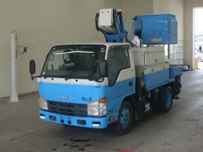 Isuzu ELF