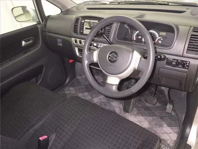 Suzuki MRWAGON
