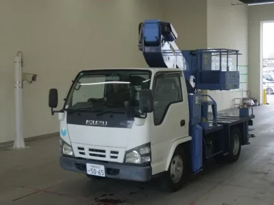 Isuzu ELF