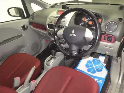 Mitsubishi I