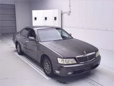 Nissan LAUREL