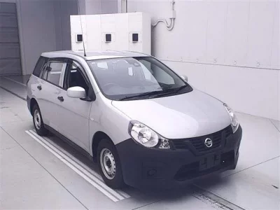 Nissan AD