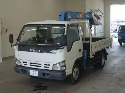 Isuzu ELF