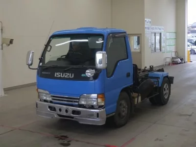 Isuzu ELF
