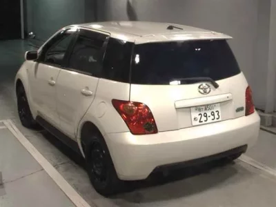 Toyota IST