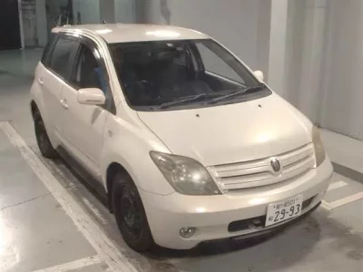 Toyota IST