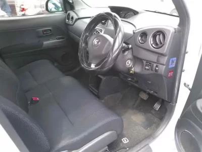 Toyota BB