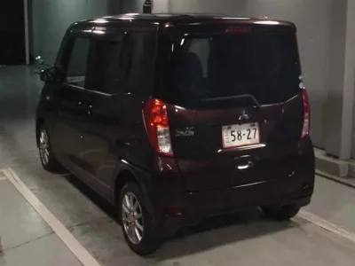 Mitsubishi EK SPACE