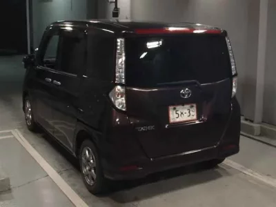 Toyota TANK