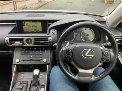 Lexus IS
