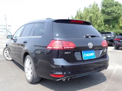 Volkswagen GOLF VARIANT