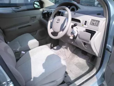 Toyota RAUM