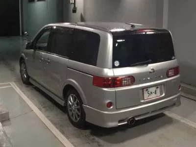 Nissan LAFESTA