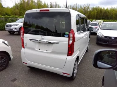 Honda N BOX
