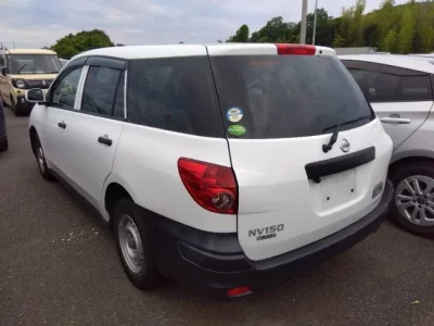 Nissan AD