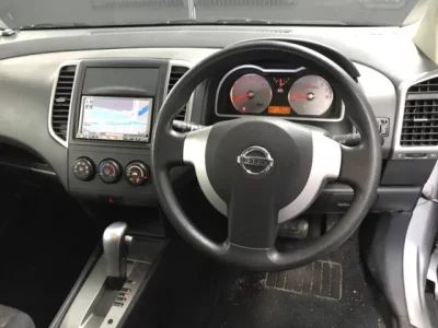 Nissan WINGROAD