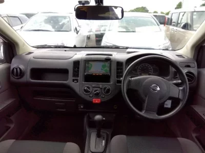 Nissan AD