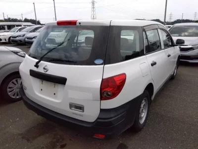 Nissan AD
