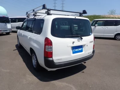 Toyota SUCCEED
