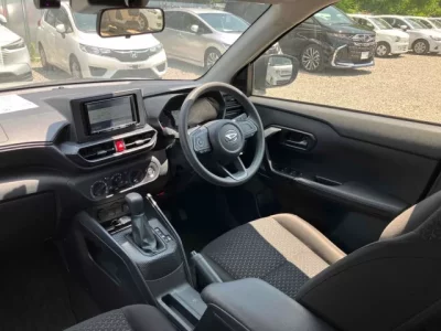 Daihatsu ROCKY