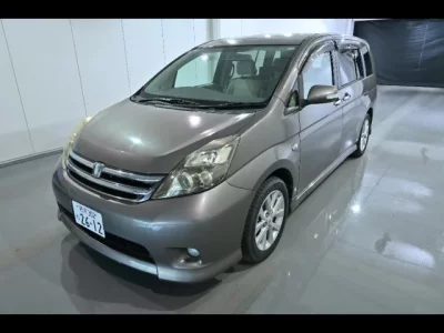 Toyota ISIS
