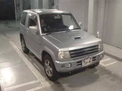 Mitsubishi PAJERO MINI