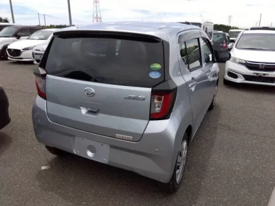 Daihatsu MIRA E S