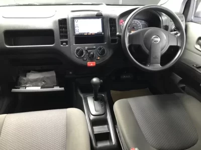Nissan AD